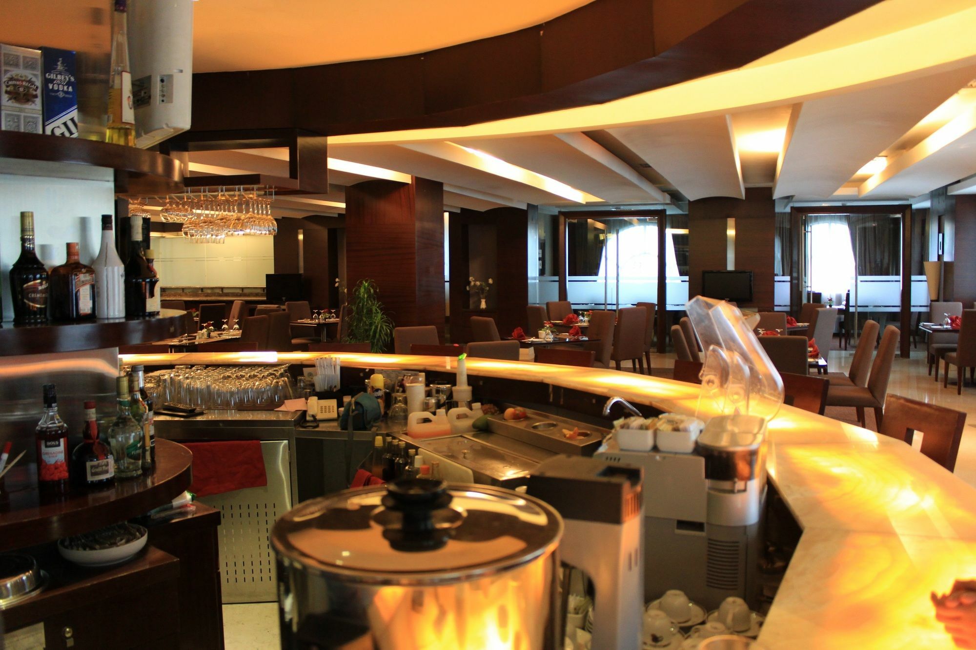 President Executive Club Hotel Cikarang Exterior foto