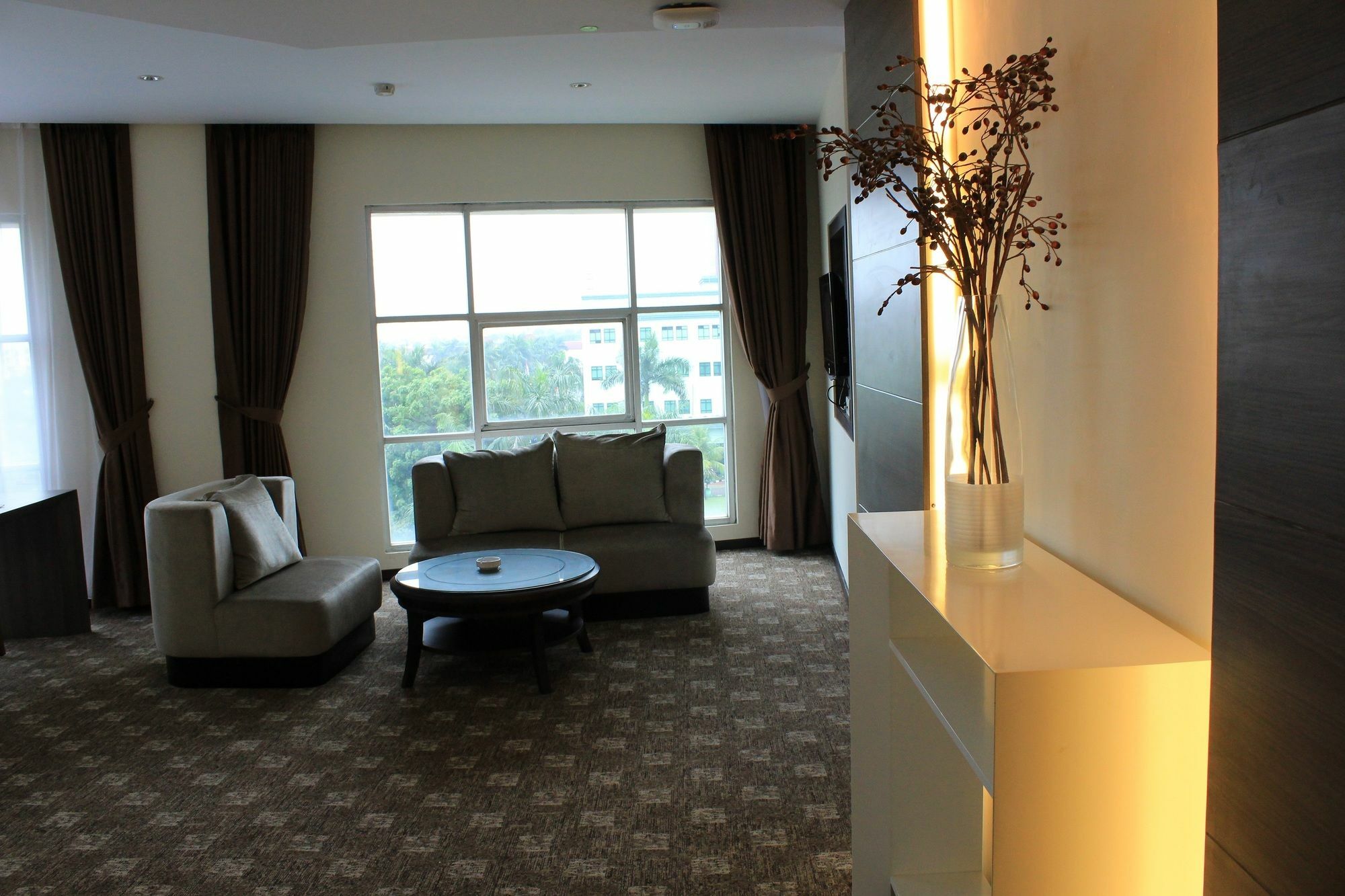 President Executive Club Hotel Cikarang Exterior foto